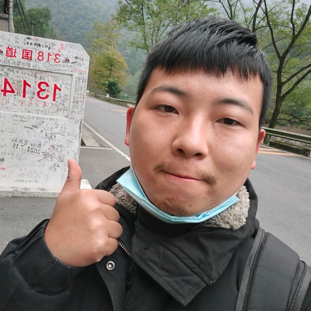 善良的小何☂️