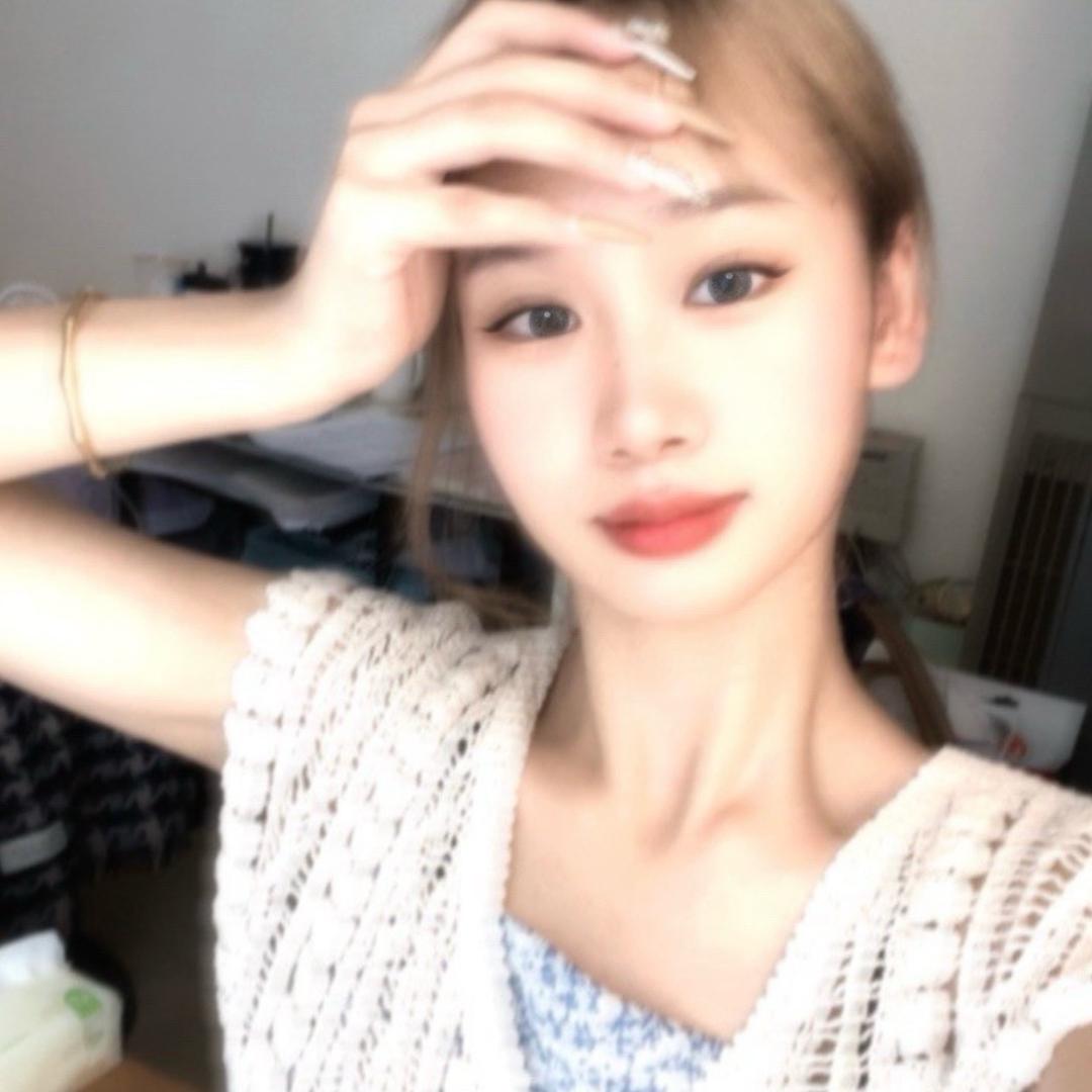曲木英英🍒