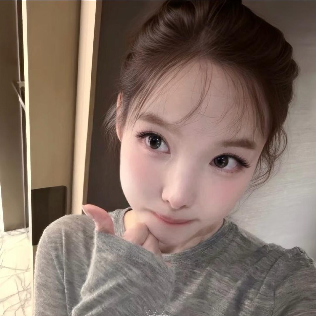 健康聪明小美女