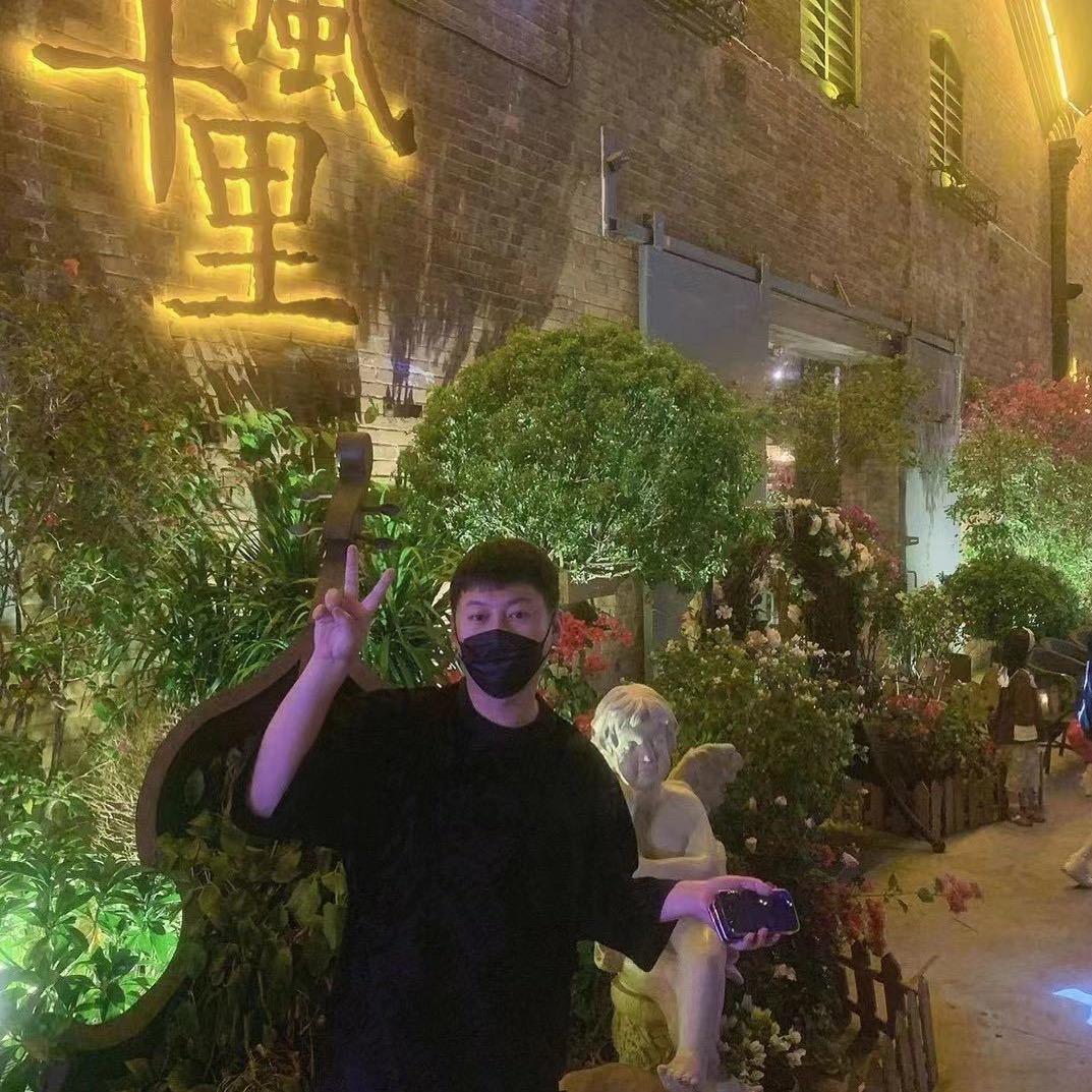 如水.
