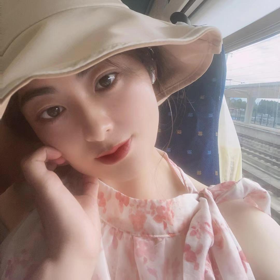 左手你牵~