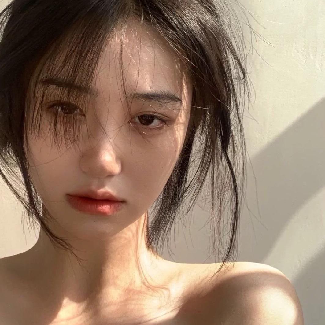 不止玫瑰_
