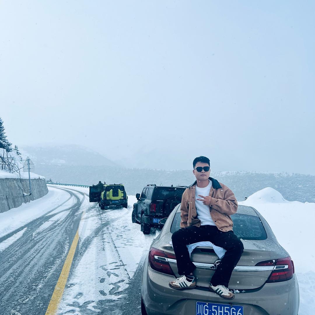 浩杭名车。 小唐（淮口店）