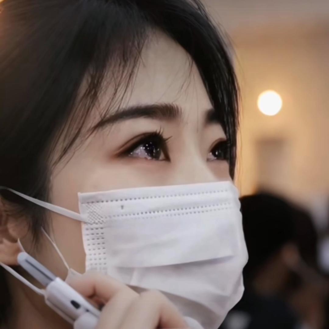 @妮小妮