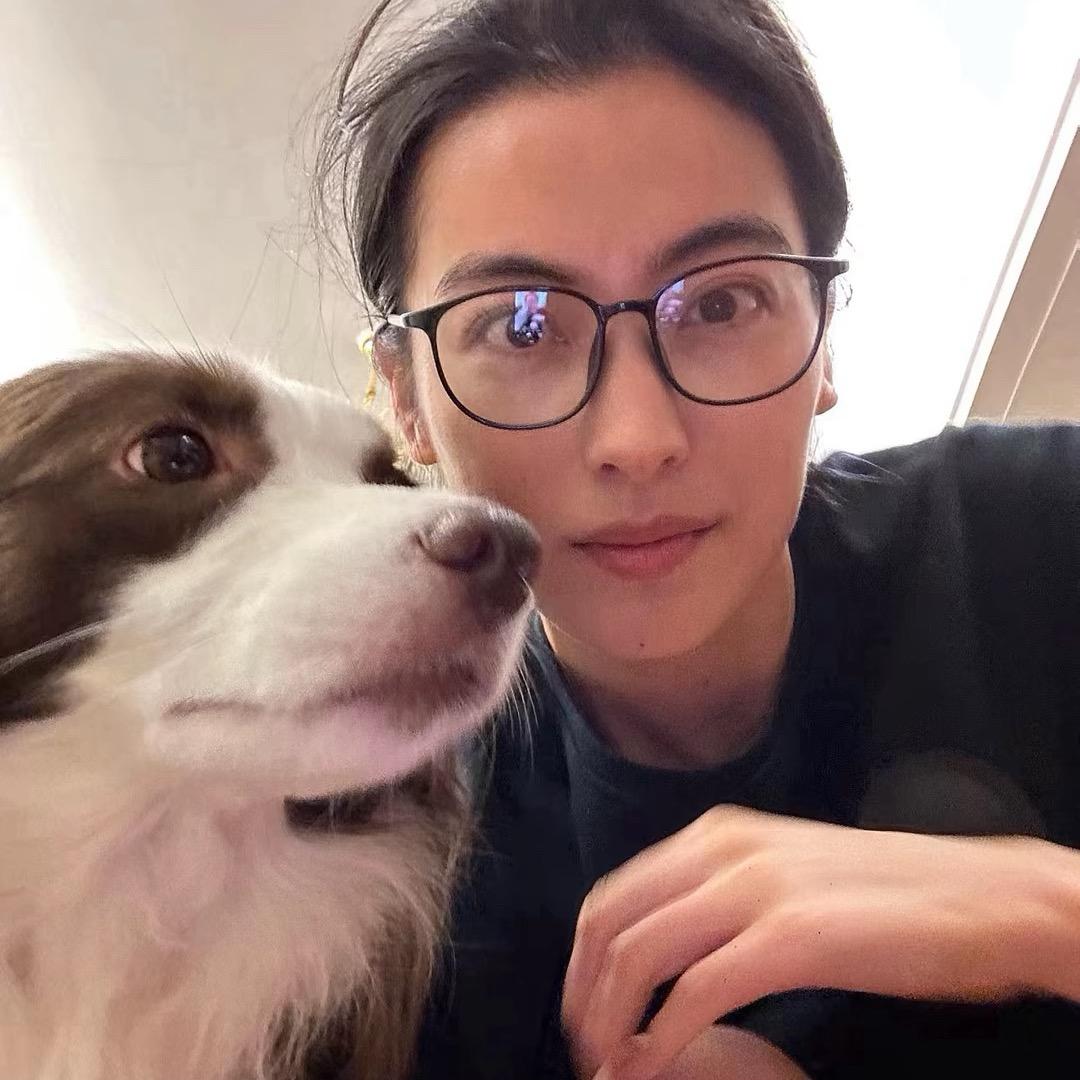 少吃眼泪拌饭^