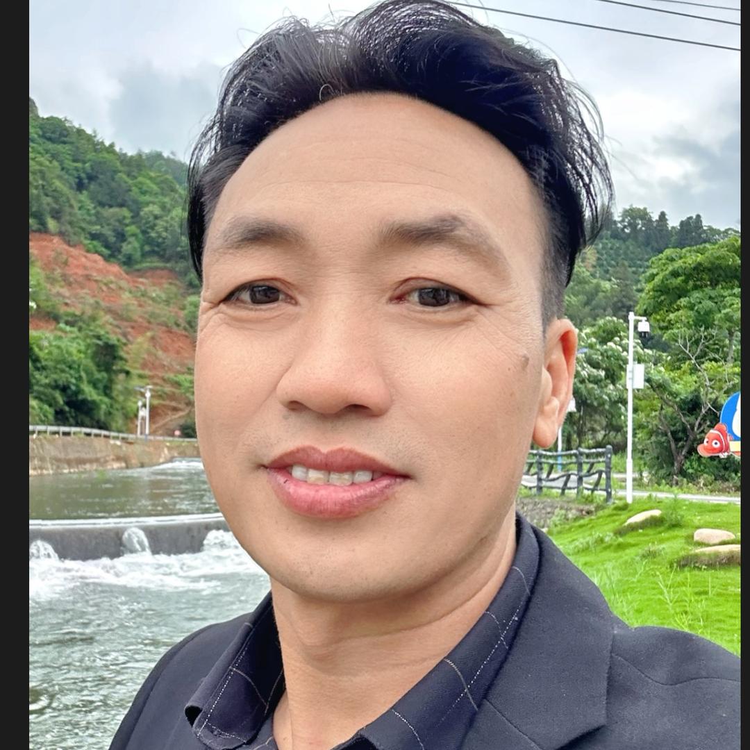 贴砖哥🎤