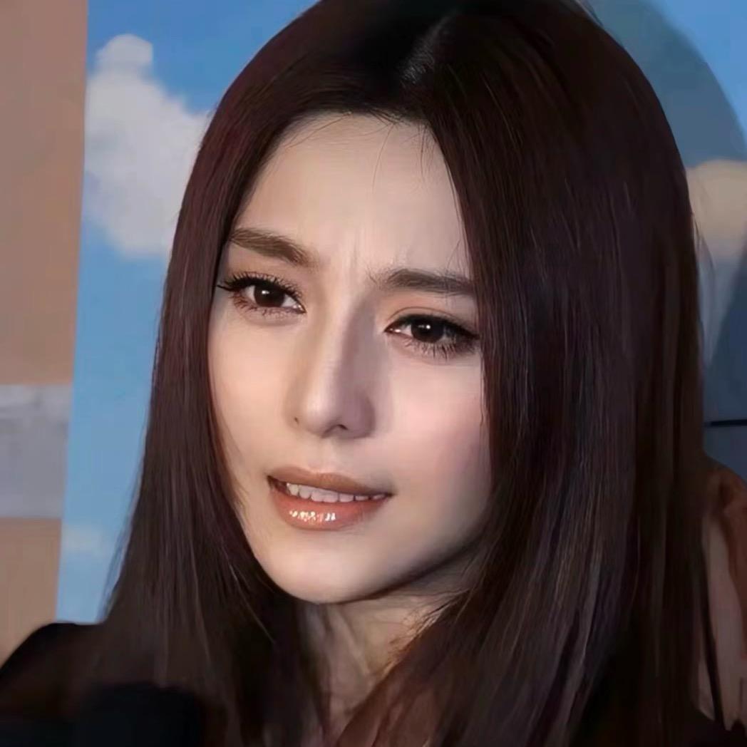 万颂伊