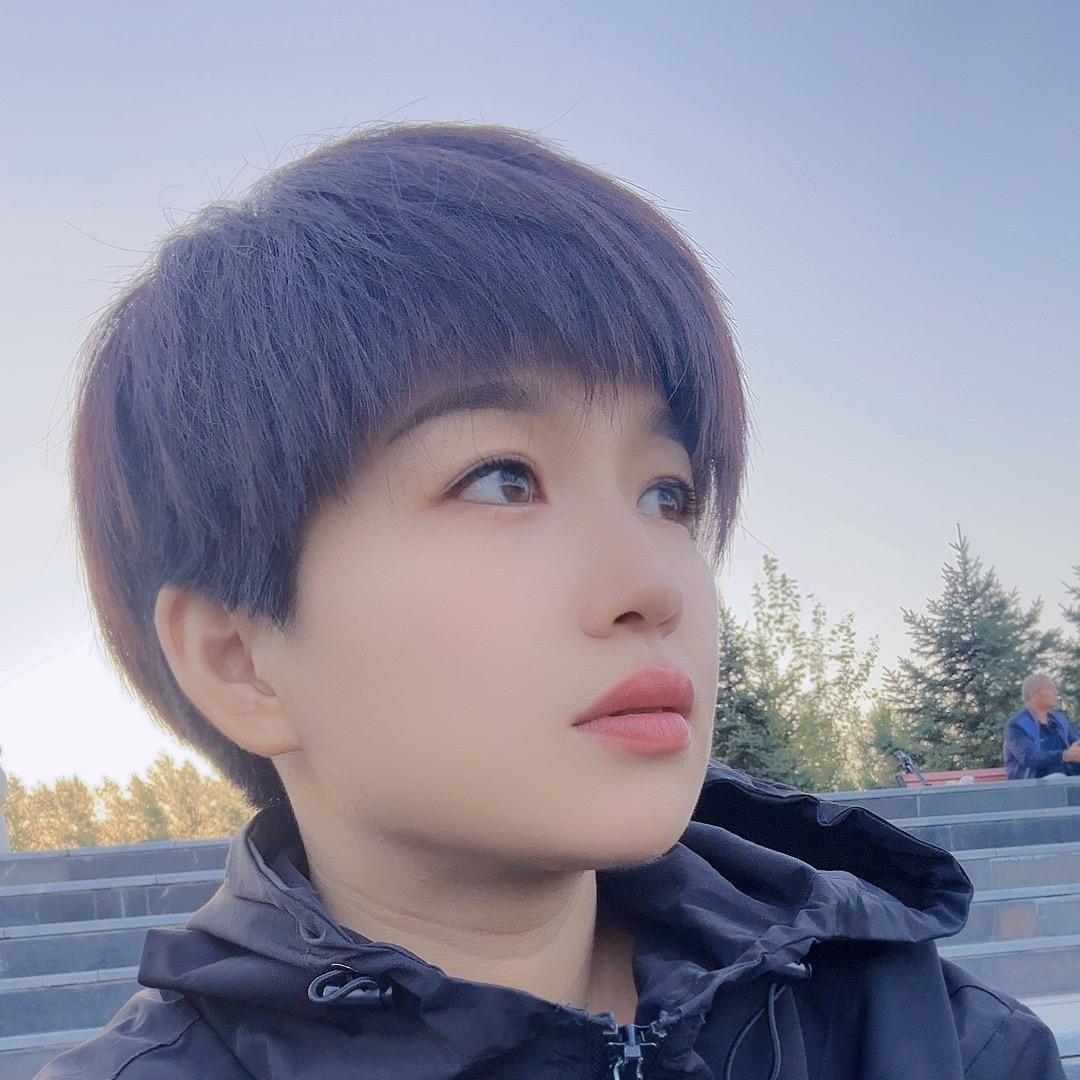 桦南玖月造型美发
