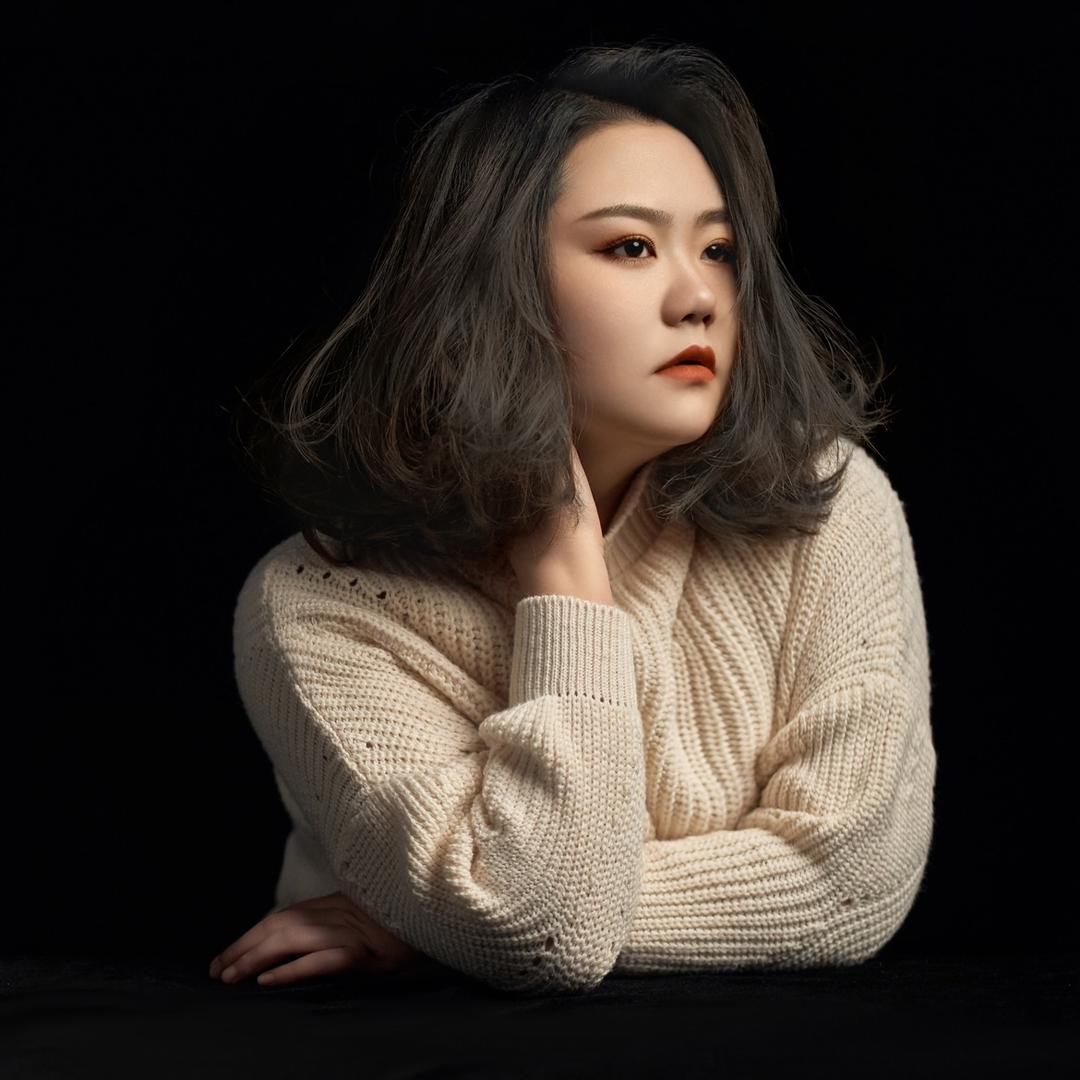 修图师尹婷