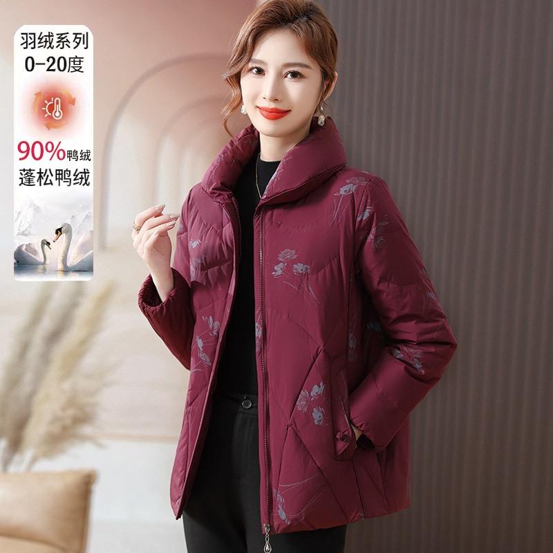 俏妈妈服饰工厂店妈妈装