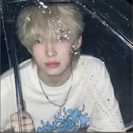 讨厌你和雨天