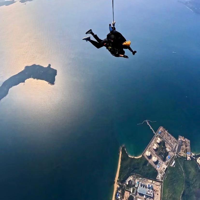 深圳海上跳伞🪂小丽