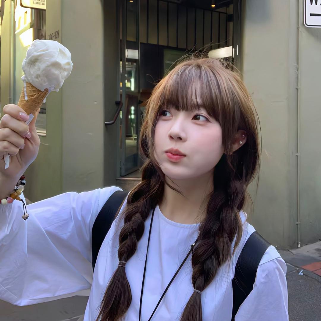 笨蛋美女.