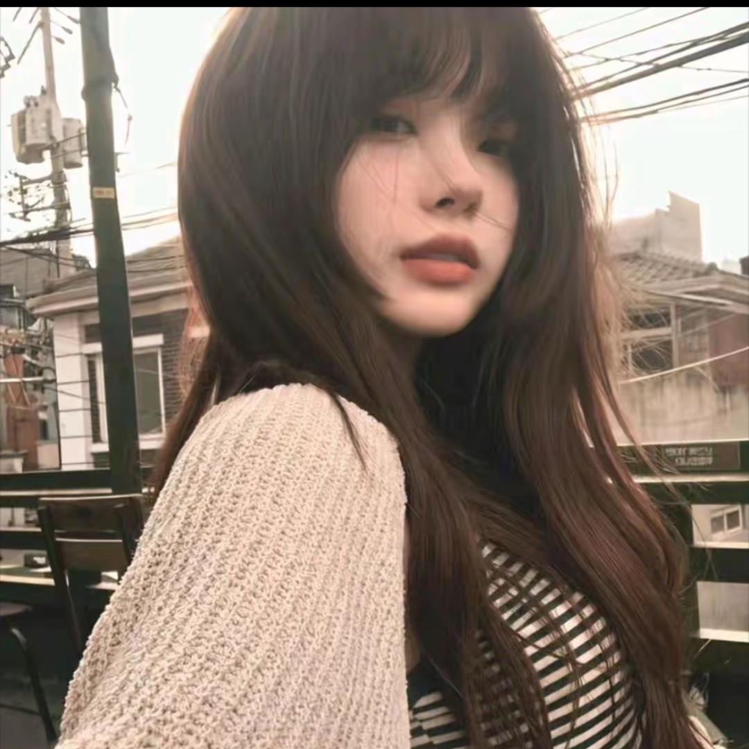 点击左上角头像，留关注旁边就是粉丝群