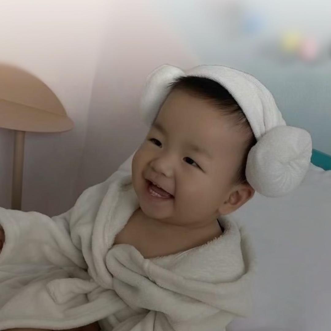 张磊磊。