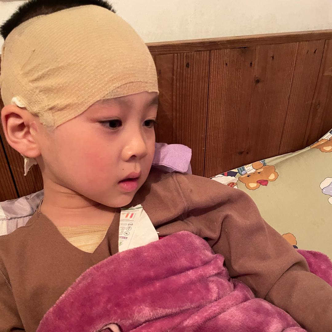 刘易铭的妈妈 橱窗👇