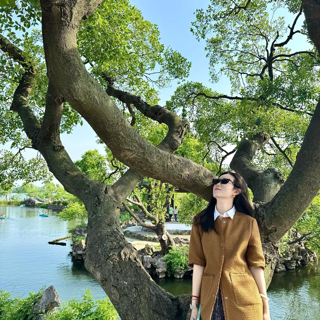 金毛儿狮王