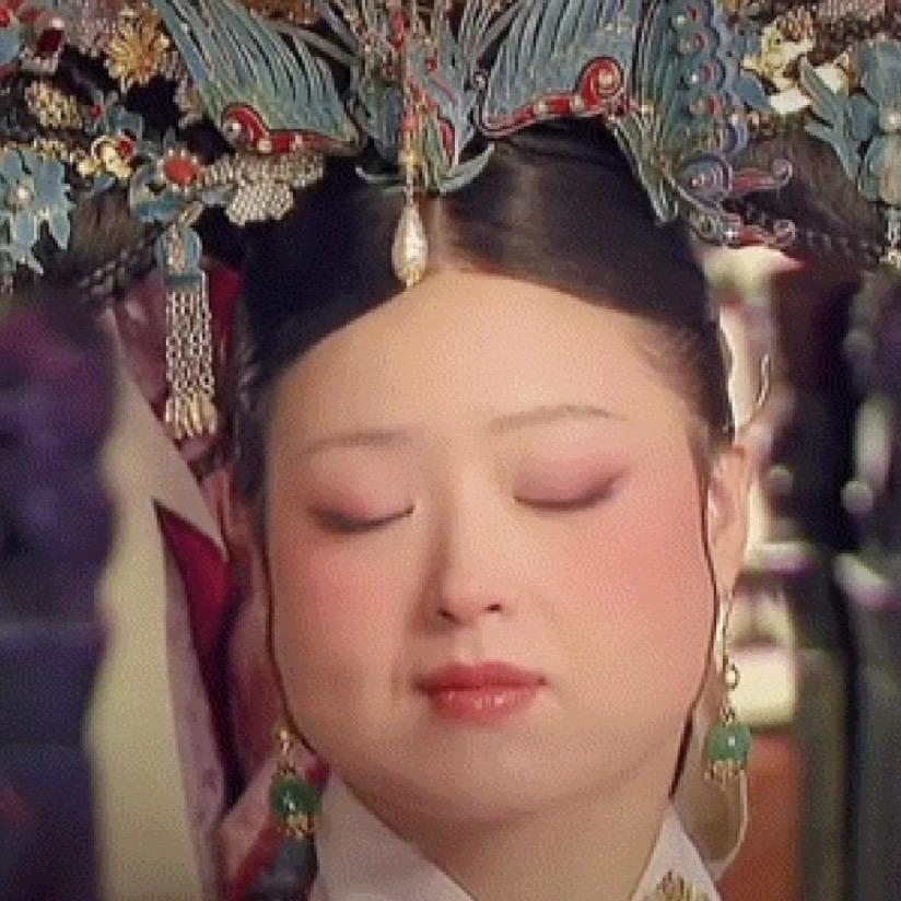 不打腮红只打哈欠