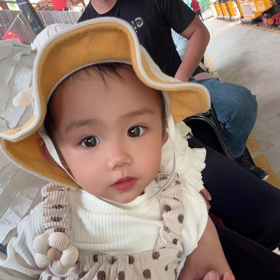 蛋挞小小彤