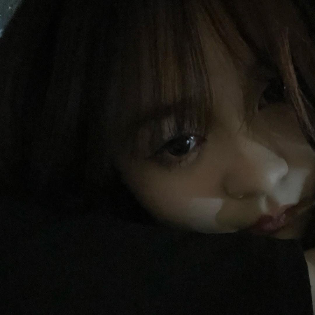 害羞小女孩