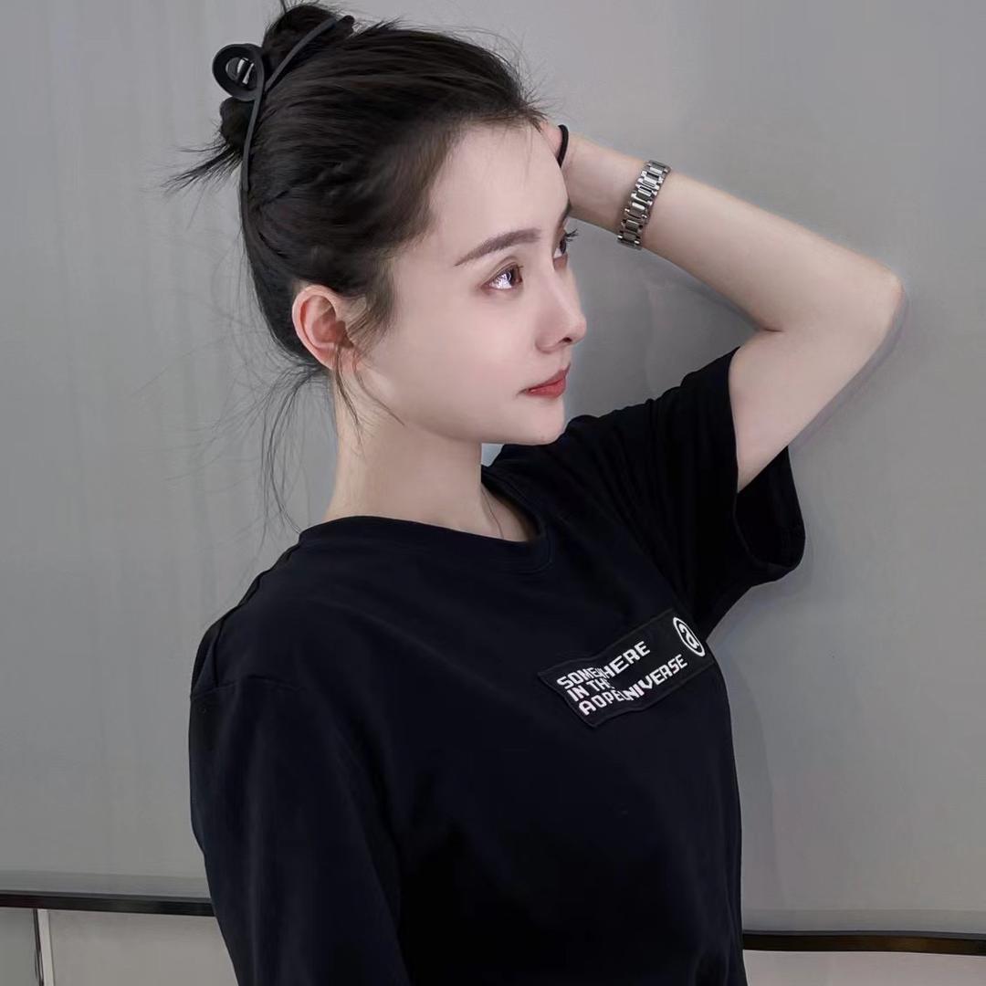 HE 服饰店