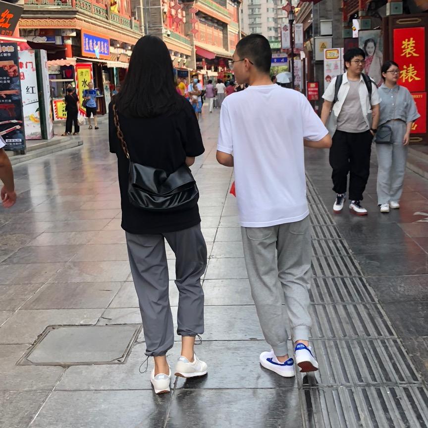 阿迪s