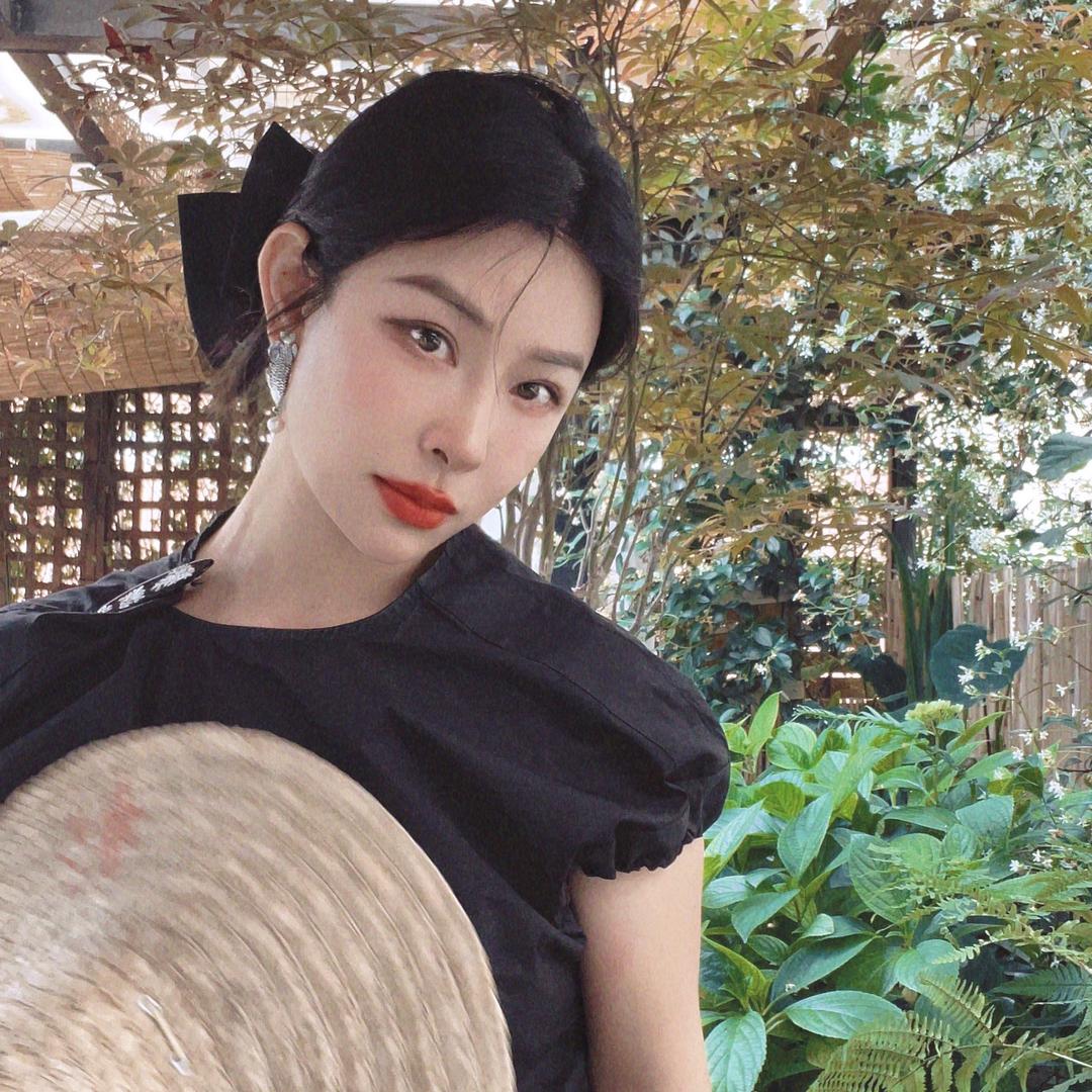 大依依