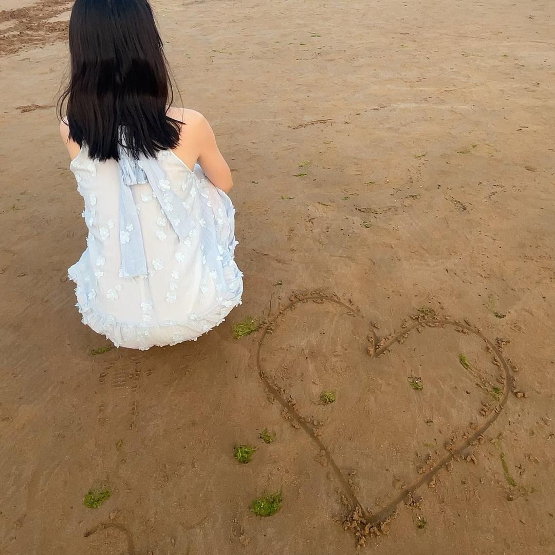 Y。