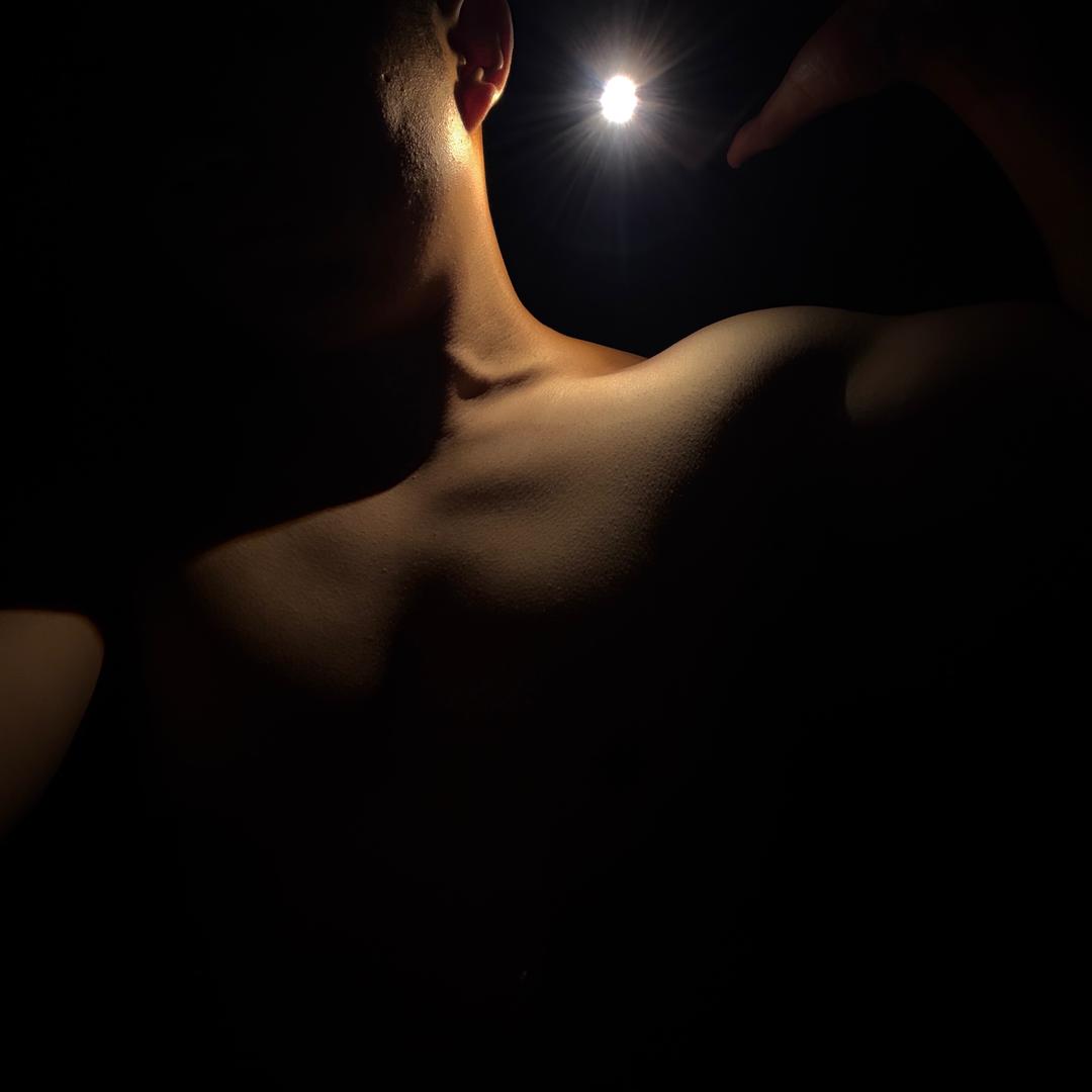 尹爱红外甥周武