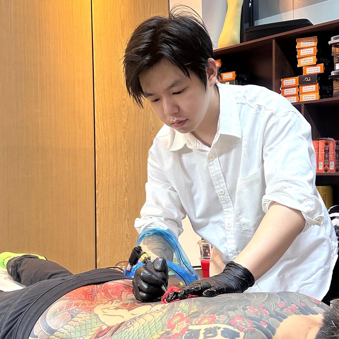 彫知恩-随风刺青创始人