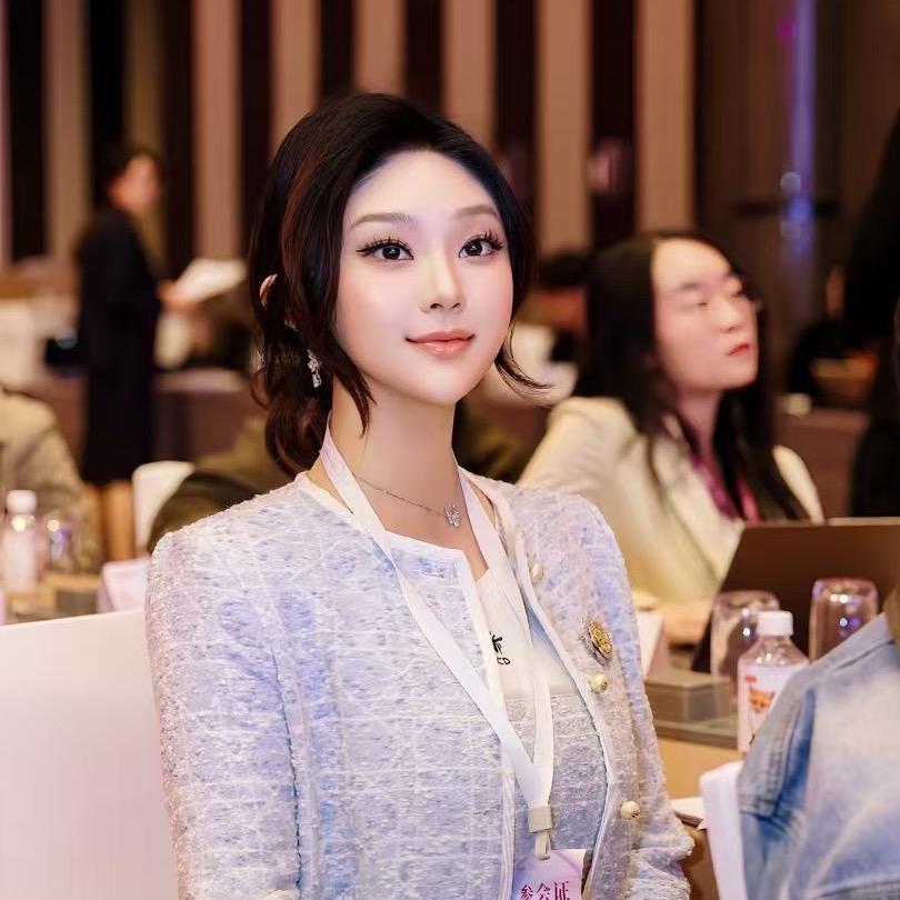 王暄 Maelynn（事业大女主版）