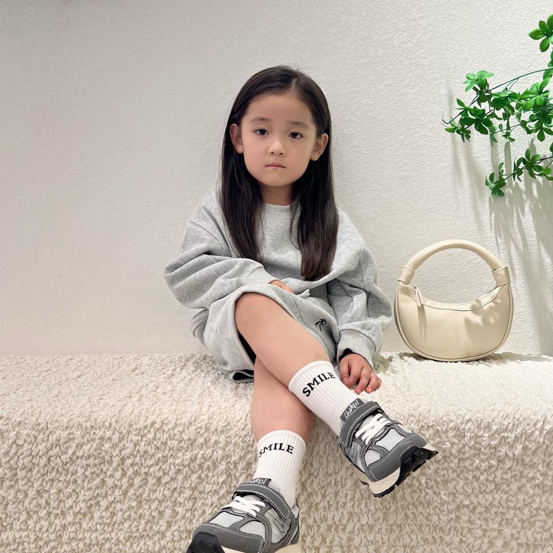 佳怡和景怡成长记