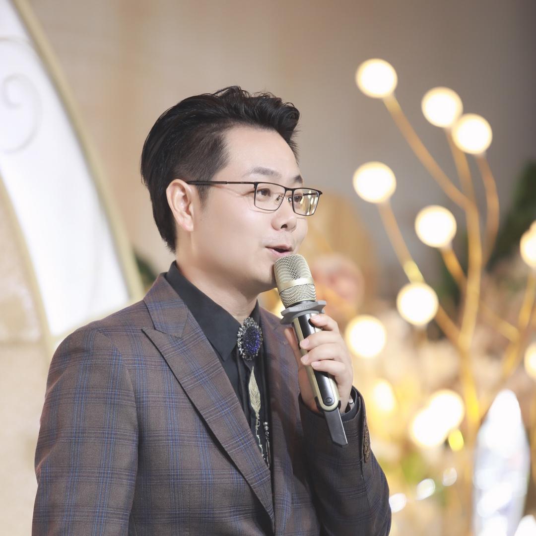 海之声婚礼主持～安柯  的日常生活