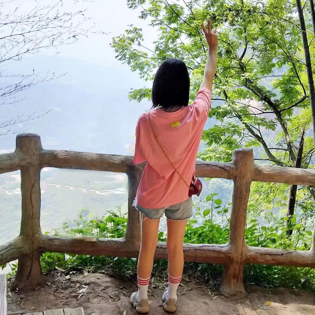 .小张的朋友圈