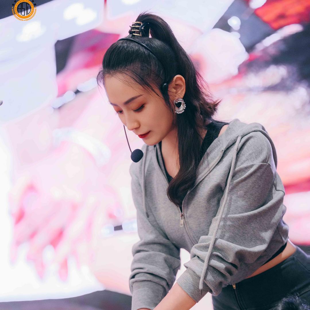 孙晶优姿优态产康讲师💃🏻刘秀