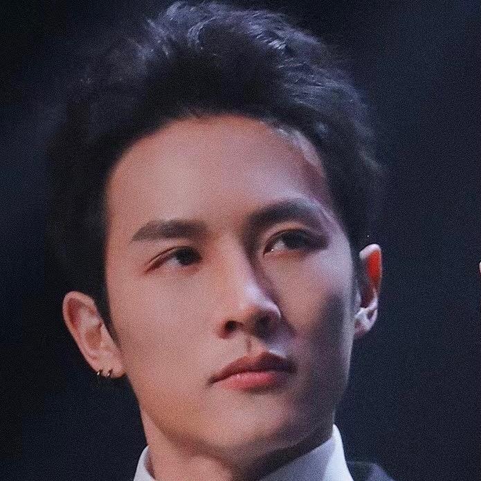胡浩美声男高音