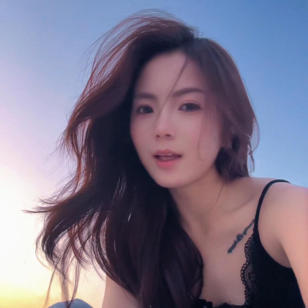 美晗Han