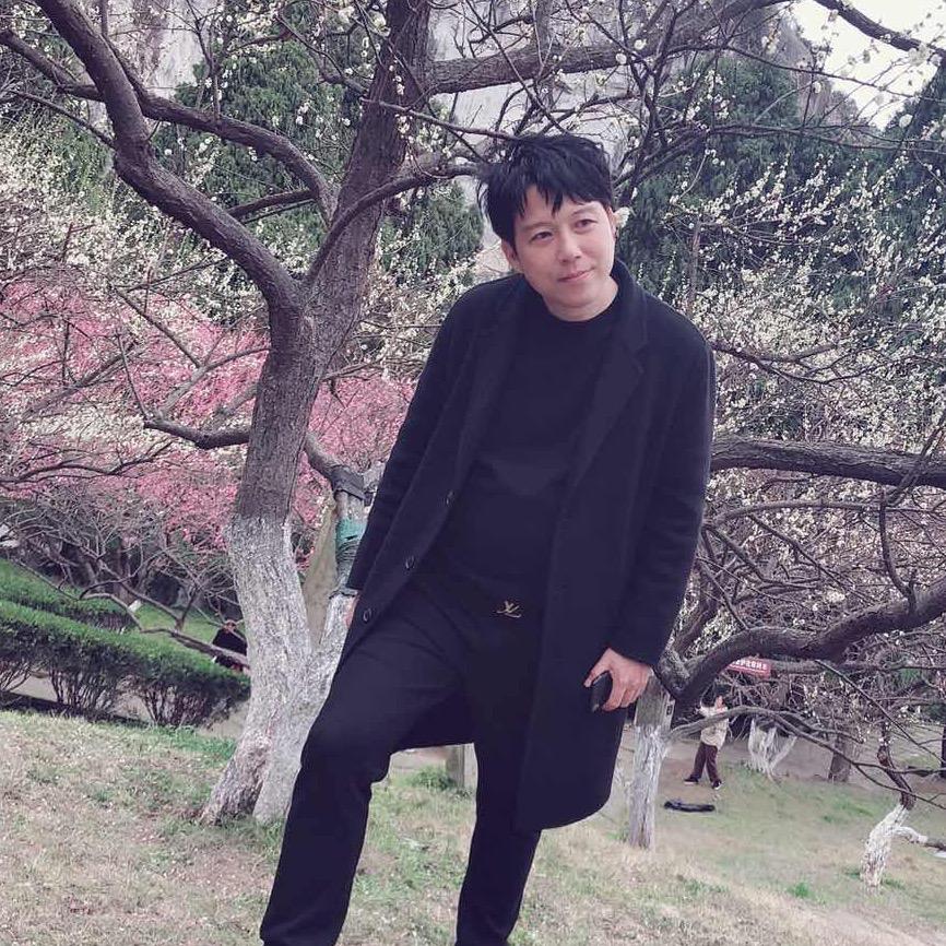 新河兄(我奉献、我快乐）