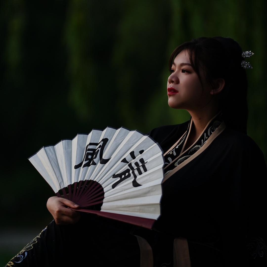 七月狮子