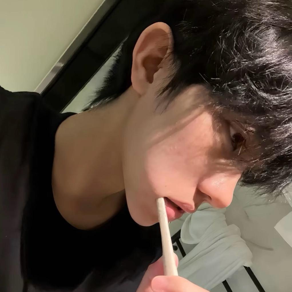 爱喝牛奶的面包