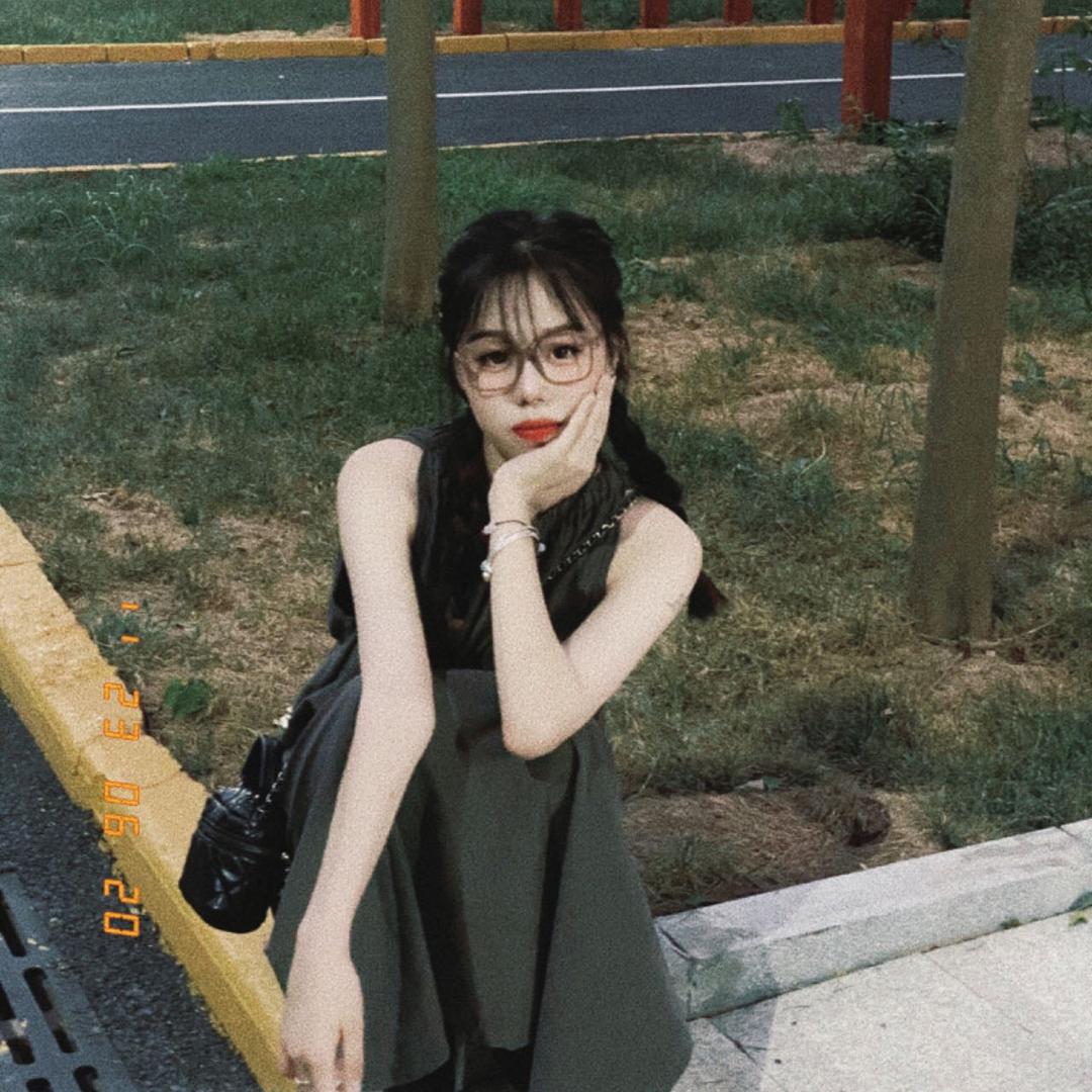 媛子.
