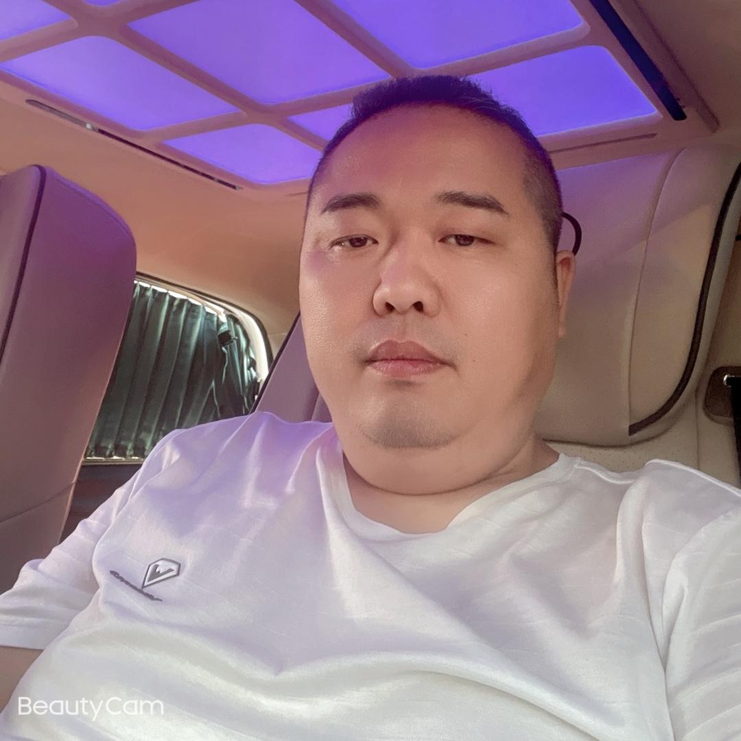 专业热熔胶机厂家余哥