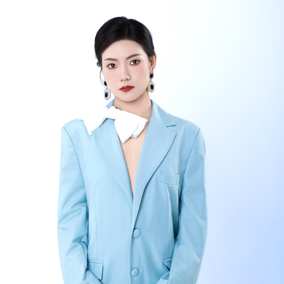 浚县美颜左校长