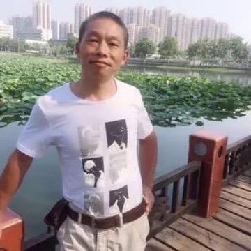 群主！美女秦姐