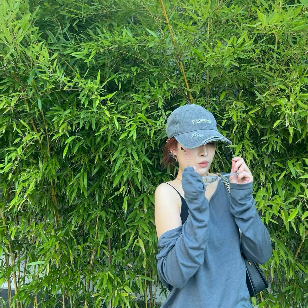 柒月