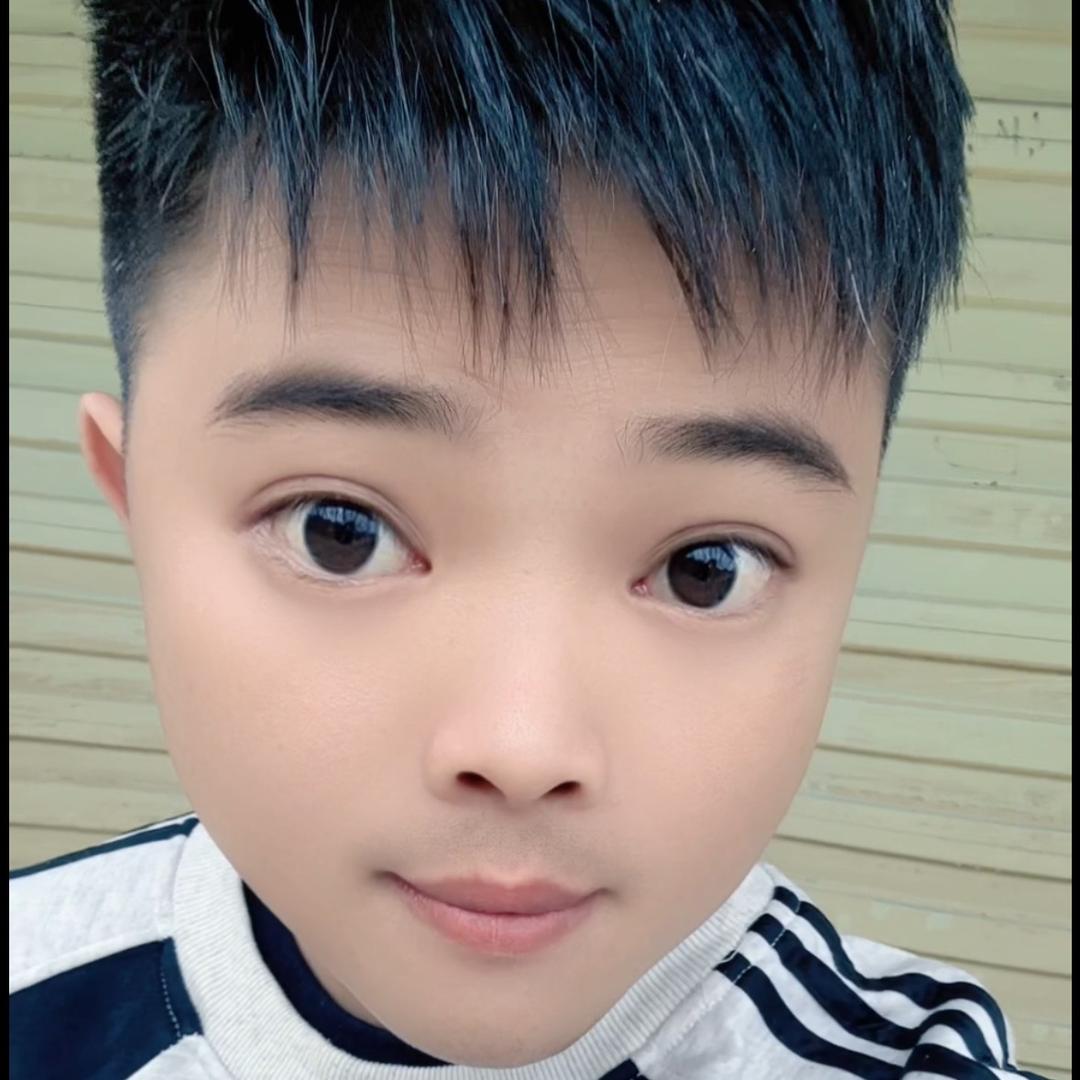 广西     男孩子