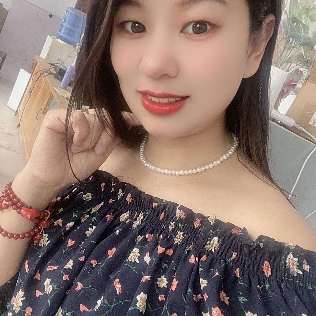 鑫乐芮服装店