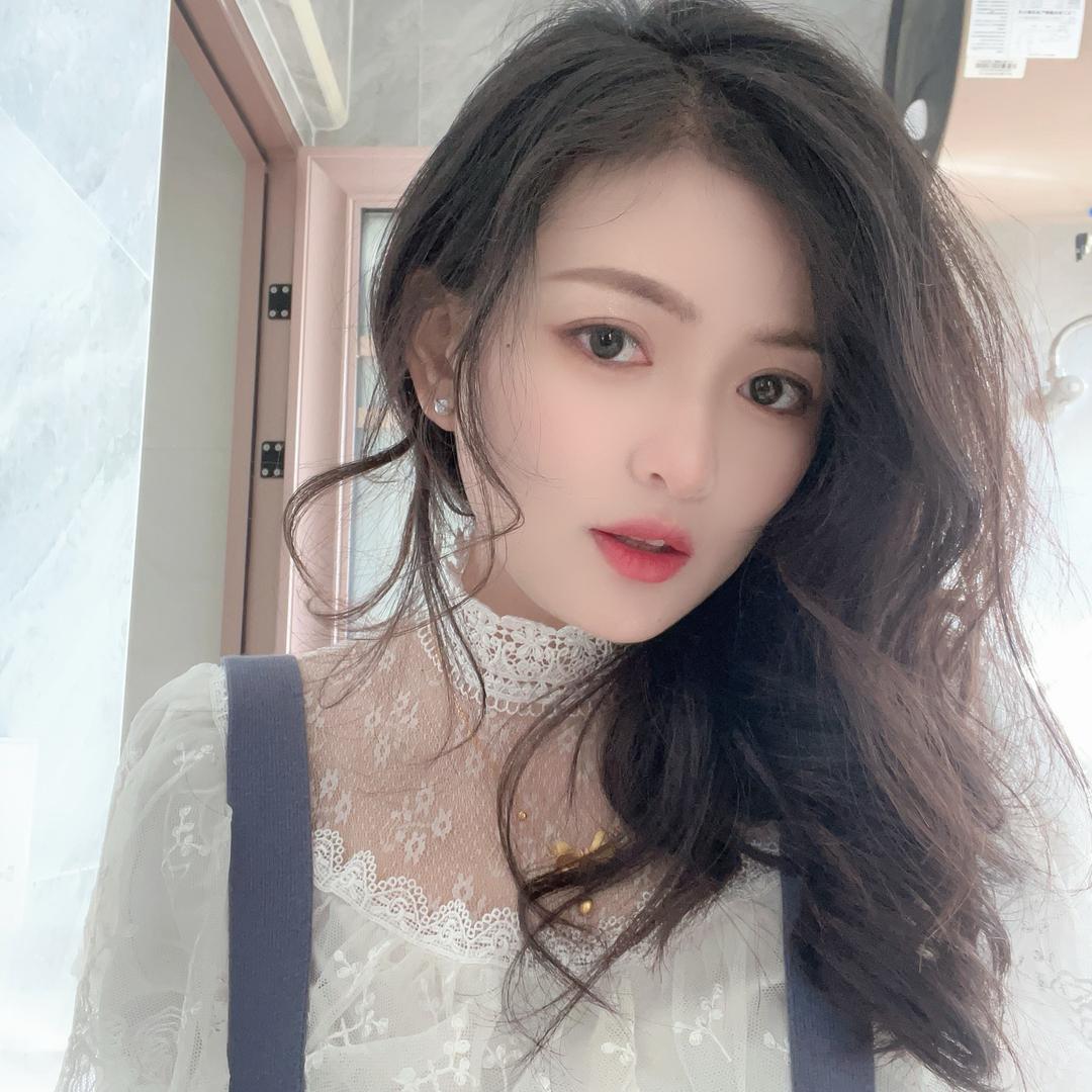 许仙女🧚‍♀️（10.9解封）
