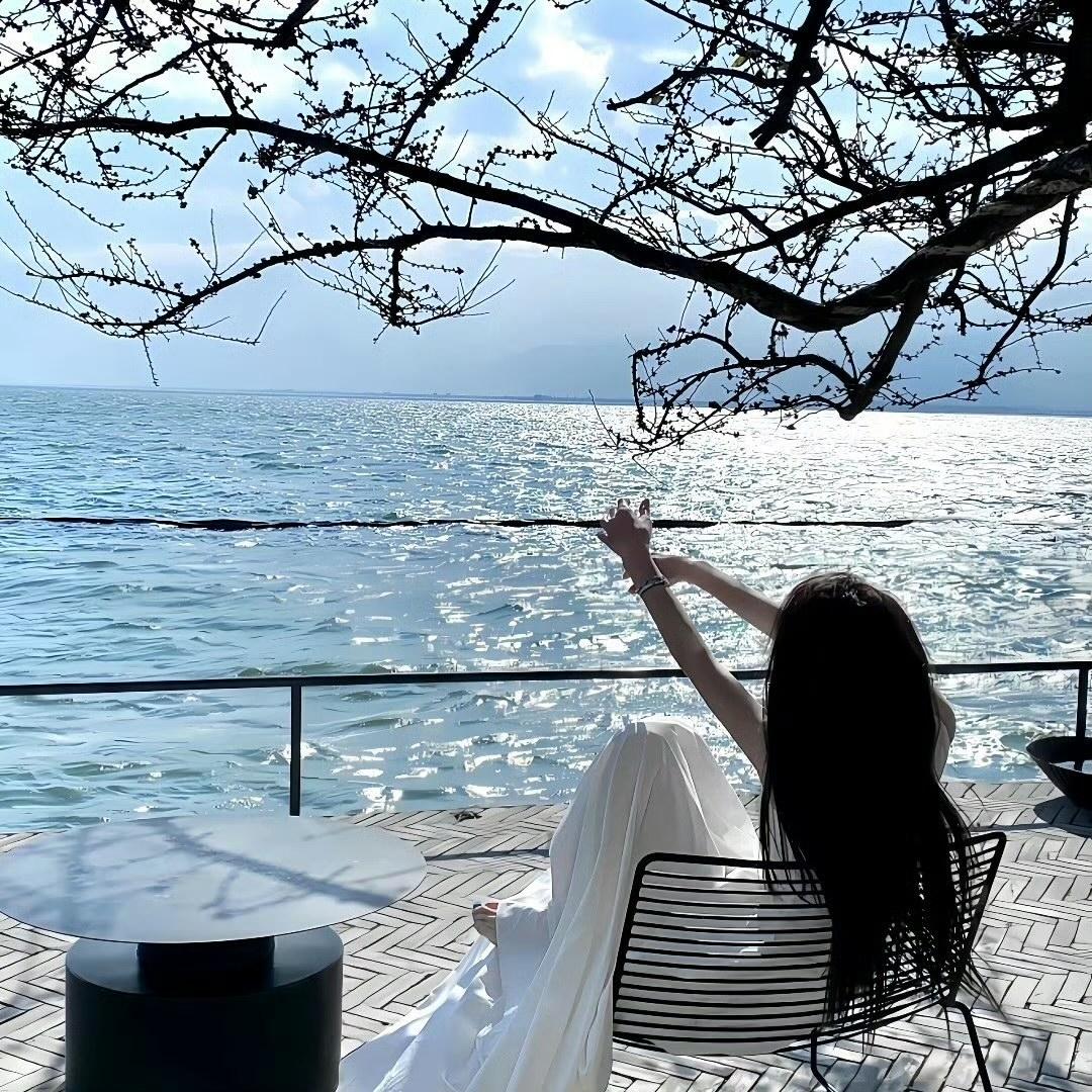 Ai🔓3⃣️年级文艺委员