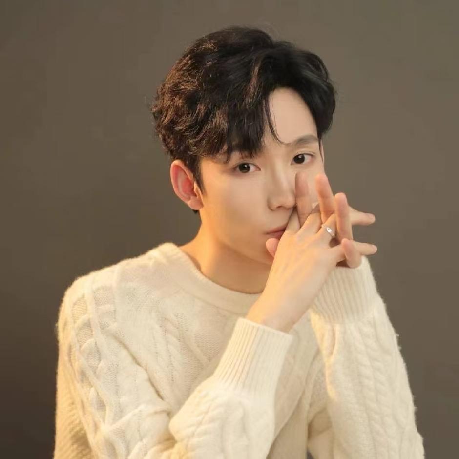 杭州亮哥设计师女装子秋